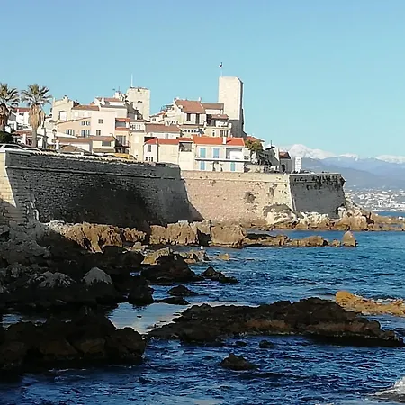 Centre Bd 1er * アンティーブ