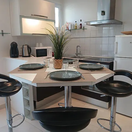 Centre Bd 1er アパート *